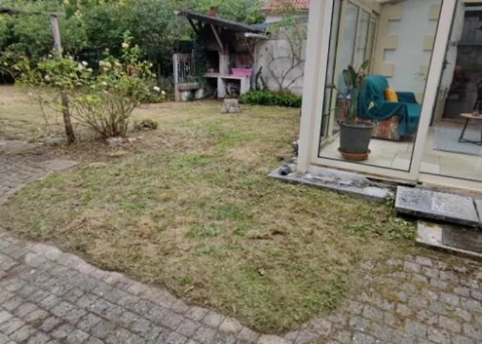 Сasa de vacaciones Maison 4 Avec Jardin Saint-Jean-dʼAngély